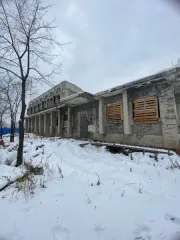 Продается 2/3 доли в праве общей долевой собственности на нежилое здание подросткового клуба "Россич". Общая площадь 511.3 кв. м. Адрес: Хабаровский край, г. Хабаровск, ул. Герцена, д. 2А. Кадастровый номер 27:23:0050724:16. Цена 9 816 300 руб. (НДС не облагается). Задаток 2 454 075 руб. Шаг…