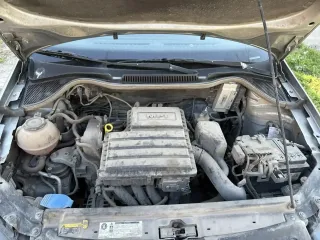 Volkswagen Polo 2018, легковой автомобиль, год выпуска: 2018, VIN: XW8ZZZ61ZKG009616, цвет: серебристый. Имущество является предметом залога ООО МФК "ПСБ Финанс".