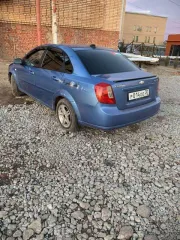 Шевроле Лачетти 2007 года, 109 л.с., пробег 200000 км, автоматическая коробка передач. VIN: XUUNA196J70000794, госномер: Р014ОО30.
