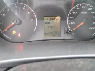 Автомобиль LADA Granta 2017 года выпуска, объем двигателя 1596 см³, мощность 87 л.с., пробег 131978 км. VIN: XТА219010Н0482147.
