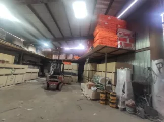 Двухэтажное здание производственного корпуса общей площадью 5264,7 кв.м., кадастровый номер 73:24:041014:270, по адресу: г. Ульяновск, ул. Энтузиастов, д. 1А. Одноэтажное здание маслохранилища, назначение нежилое, кадастровый номер 73:24:041014:262, общей площадью 121,9 кв.м., по адресу: г…