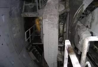 Клеть шахтная М81НВ2, 8Б, заводской номер: 35, адрес: Санкт-Петербург, ул. Маршала Говорова, д. 39. Обременение: аренда в пользу АО «Метрострой Северной Столицы» на основании договора аренды движимого имущества №09 от 29.11.2021 на срок по 18.08.2025 (автопролонгация до окончания конкурсного…
