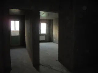 Квартира, 45 кв.м, Уфа, ул. Шмидта, Квартира - 45,0 кв.м, адрес: Республика Башкортостан, г. Уфа, ул. Шмидта, д. 45, кв. 27, 1 - комнатная, 5 этаж, кадастровый номер 02:55:050219:868, ограничения и обременения: зарегистрированные в жилом помещении лица и/или право пользования жилым помещением у…