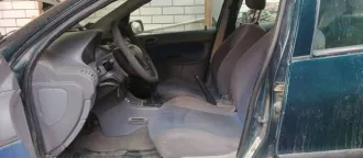 Peugeot 206, 2002 г.в., гос. номер H796KX30, VIN VF32AKFWF42681456, цвет зеленый.