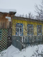 Доля дома 31,2 кв.м и участка 682 кв.м в Лысьве, Пермский край. 1/3 доля в здании, площадь 31,2 кв.м, назначение: жилое, количество этажей: 1, адрес: Россия, Пермский край, г. Лысьва, ул. Озерная, д. 77, кадастровый номер: 59:09:0012905:40. 1/3 доля земельного участка, площадь 682 кв.м, назначение…