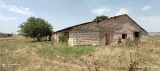 Нежилое здание - птицефабрика, лит. А, общей площадью 1242,3 кв.м, кадастровый номер 06:01:0900001:1635; Нежилое здание - птичник, лит. Г1, общей площадью 1224,6 кв.м, кадастровый номер 06:01:0900001:1889; Земельный участок. Категория земель: Земли населённых пунктов, виды разрешенного…
