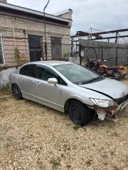 Honda Civic 2008, автомобиль марки HONDA CIVIC, 2008 г.в., г/н Х114ХН12, VIN NLAFD75308W090403, имеются следы коррозии, вмятины, передний бампер и решетка радиатора отсутствуют. Находится на хранении на открытой площадке. Обращен в собственность государства по решению Моркинского районного суда РМЭ…