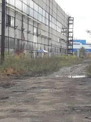 КПП-4 57 кв.м Самара. Здание контрольно-пропускного пункта (КПП-4), расположено по адресу: г.Самара, ул.Калинина, 1 (при въезде на бывшую территорию ОАО СПЗ со стороны Заводского шоссе), площадь по внешнему обмеру 57кв.м. Право собственности на КПП-4 в ЕГРН не зарегистрировано, возникло до 1997г. В…