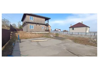 Земельный участок 1137 кв.м и жилой дом 175,6 кв.м, Приморский край Земельный участок площадью 1 137 м2, с кадастровым номером 25:34:016501:3723, с двухэтажным Жилым домом площадью 175,6 с кадастровым номером 25:34:016501:6041, расположенные по адресу: Приморский край, г. Уссурийск, ул…