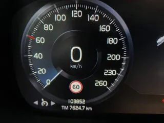 Volvo XC40 2019 года выпуска, VIN YV1XZ72ACK2155361