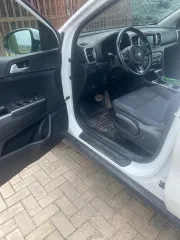 Kia Sportage, 2018. Легковой автомобиль марки Kia, модель Sportage, 2018 г.в., VIN-номер: XWEPH81ADJ0026323. Транспортное средство в залоге у ПАО «Совкомбанк». Заявки на ознакомление с имуществом принимаются в рабочие дни с 07.07.2026 г. и до дня окончания приема заявок с 09.00-12.00 часов по…