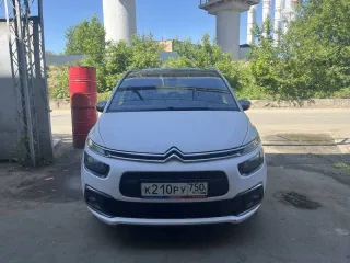 Citroen C4 Picasso 2017 год, VIN VF73A5GXAHJ593677. Цвет кузова белый. Объем двигателя 1598 см³, мощность 150 л.с. (110 кВт). Экологический класс пятый. Тип транспортного средства — легковой автомобиль. Оценить техническое состояние и комплектность можно при самостоятельном осмотре.