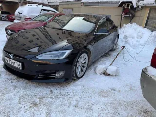 Tesla Model S 2016 года, 649 л.с., идентификационный номер (VIN) 5YJSA7E27GF154323, М211МТ154, год выпуска 2016, цвет черный