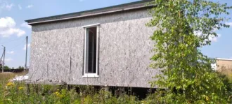 Земельный участок 1759 кв.м и жилой дом 53.1 кв.м во Владимирской области, Александровский район, МО Каринское с/п, ДПК "Зеленцино", участок № 38. Кадастровый номер участка: 33:01:001439:125, уточненная погрешность 29.0. Кадастровый номер дома: 33:01:001439:419.