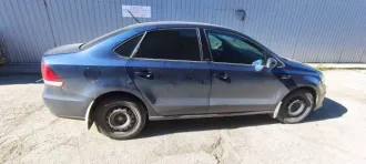 Volkswagen Polo 2016 года, синий цвет, VIN: XW8ZZZ61ZHG022032.