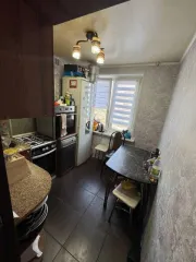 Квартира 47.3 кв.м в Оренбургской области, г. Новотроицк, ул. Советская, д. 158, кв. 34. Доля 2/6 в праве общей долевой собственности. Кадастровый номер: 56:42:0224012:942. В отношении указанного имущества могут возникать запреты на регистрационные действия, наложенные приставами. В случае их…