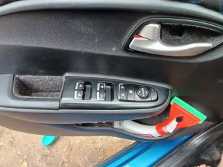 Kia Rio X-Line 2018. Автомобиль марки Kia модель Rio X-Line 2018 г.в. VIN-номер Z94C251ABKR026443. Ознакомление участников с условиями, характеристиками имущества и документацией осуществляется по адресу: 410012, г. Саратов, ул. Слонова И.А., д.1, оф. 83, с 10.00 до 16.00 ч. по местному времени, по…