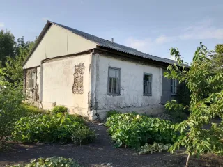1/3 доля в праве на жилое помещение, площадь: 73,1кв.м., адрес (местонахождение): Воронежская область, р-н Таловский, п Абрамовка, ул Красина, д 1, кв 1, кадастровый номер: 36:29:0200013:204