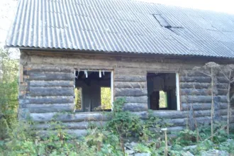 Нежилое здание 862.4 м², Тверская область. Одноэтажное деревянное здание с земельным участком. Год ввода в эксплуатацию: 1988. Количество подземных этажей: 0. Вид ограничений и обременений: нет. Общая площадь: 862.4 м². Материалы наружных стен здания: дерево. Кадастровая стоимость: 13678004.16 руб…