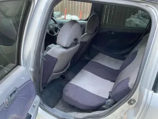 Daihatsu YRV 2000 автомобиль VIN M211G001701 серебристый