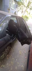 Peugeot 406, 2001 г.в., госномер У596МВ51, VIN VF38B3FZF81236089, двигатель 10LJ020212892, мощность 158 л.с. (116.2 кВт), объем 2230 см³, черный цвет, масса 1910 кг, снаряженная масса 1370 кг.