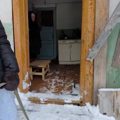 1/3 доли земельного участка и дома в Кировской области, площадь 830 кв.м, назначение: земли населенных пунктов, виды разрешенного использования: для ведения личного подсобного хозяйства, адрес: 612410, Кировская обл, Зуевский р-н, г Зуевка, ул К.Цеткин, д 28, кадастровый номер: 43:09:310111:356 и…