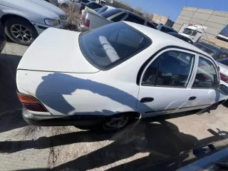 Toyota Corolla, 1993 г.в., гос.номер Р086МС55, цвет белый, кузов AE1003179359. Документы отсутствуют. Ключ отсутствует. Очаги коррозии, абразивный износ на всех стеклах и зеркалах, царапины, потертости, поверхностные и внутренние загрязнения, следы ржавчины, окисление корпусов агрегатов. Реализация…