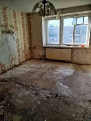 Комната 18,3 кв. м, Республика Башкортостан, адрес: Республика Башкортостан, г. Ишимбай, Геологическая ул., д. 42, кв. 66, комн. 4, 5 этаж, кадастровый номер 02:58:020253:608, ограничения и обременения: зарегистрированные в жилом помещении лица и/или право пользования жилым помещением у третьих лиц…