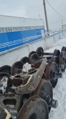 Колесные пары №№ 29-936363-91, 5-77246-90, 5-103031-10, 29-093110-03, 39-34061-90, 5-507115-09, 29-415937-84, 29-44581-90, 29-800359-92, 29-779175-92, 39-848975-06, 29-940104-10, 5-226041-12, 5-667675-95, 5-4555-92, 5-742652-06 (общее количество 16), боковые рамы №№ 14-63590, 14-62740-1999 (2 шт)…