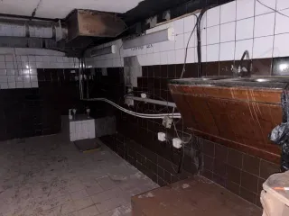 Помещение 355.4 кв.м в Санкт-Петербурге. Нежилое помещение общей площадью 355.4 кв.м, кадастровый номер 78:11:0006110:7396, адрес: Российская Федерация, Санкт-Петербург, проспект Индустриальный, д.27, литера А, помещение 46-Н. В нежилом помещении требуется ремонт, имеется задолженность по…