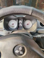 Автомобиль марки Mitsubishi модель Outlander, VIN: JMBXNCU2W5U000983, год выпуска 2004.
