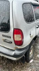 Автомобиль Chevrolet Lanos 2007 года, VIN Y6DTF69Y070113441, автомобиль ЗАЗ Шанс серого цвета 2010 года, госномер М702ОЕ29, VIN Y6DTF69Y0B0254277, в комплекте ПТС и СТС, автомобиль Niva Chevrolet серебристого цвета без госномера, информация о VIN отсутствует. Реализация по прямому назначению.