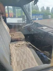 IVEСО 35E, 1998 года выпуска. Автомобиль грузовой, марка: IVECO, модель: 35E, VIN: ZCFC3580105166466, гос. рег. номер: Р138ВС47, год изготовления: 1998.