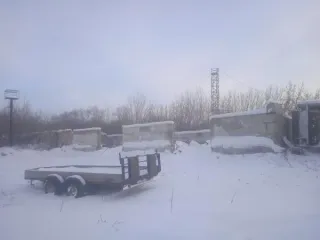 Склад, гаражные боксы, гаражи, диспетчерская, земельный участок, Красноярский край, Канский район. Склад, п. 24,6 кв.м., кад. №24:18:4301007:158; Гаражные боксы, п. 887,5 кв.м., кад. №24:18:4301007:157; Гаражи, п. 328,2 кв.м., кад. №24:18:4301007:156; Диспетчерская, п. 30,7 кв.м., кад…