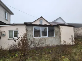 Жилое помещение 97,2 кв.м, земельный участок 359 кв.м, Кабардино-Балкарская Республика. Помещение расположено по адресу: Кабардино-Балкарская Республика, г. Нальчик, ул. Комарова, д. 31, общей площадью 97,2 кв.м, этаж 1, на земельном участке общей площадью 355 кв.м. Кадастровый номер…