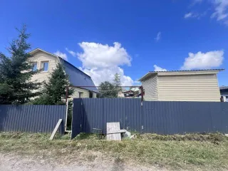 Дом 191,6 м² и участок 464 м², Иркутская область. Жилой дом, Иркутская область, 4-й км автодороги Иркутск-Падь Мельничная, садоводческое некоммерческое товарищество "Ель", Иркутский, ул. 3-я, 30, 191,6 м², кад. № 38:06:011231:5117, 1993 г. п., этажность – 2, и земельный участок 464 м², кад. №…