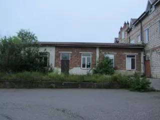 Здание площадью 297,9 кв.м, назначение – нежилое здание, адрес: КБР, Зольский район, с. Этоко, ул. на 383 км а/д "Кавказ", кад. № 07:02:1600000:103. Объект незавершенного строительства площадью 1 463,5 кв.м, назначение – помещение общего пользования, адрес: КБР, Зольский район, с. Этоко, ул. на 383…