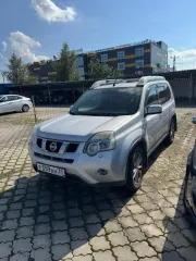 Nissan X-Trail 2012 года, 150 л.с., пробег 214762 км, полный привод, автоматическая коробка передач. Цвет кузова серебристый. VIN: Z8NTCNT31CS045483, двигатель № C016257.