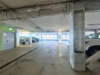 Нежилое помещение 13,3 кв. м, машино-место 740, Москва, нежилое помещение по адресу: г. Москва, ул. 16-я Парковая, д. 20А, стр. 1, площадью 13,3 кв. м (Этаж № 5 , машино-место 740), кадастровый номер: 77:03:0005020:5678 Общая площадь: 13.3 Кадастровый номер: 77:03:0005020:5678