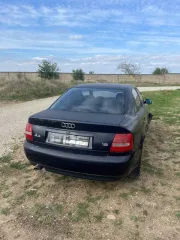 Audi A4 1999 года, 101 л.с., 330000 км, легковой автомобиль, марка: AUDI, модель: A4, год изготовления: 1999, VIN: WAUZZZ8DZYA040718, мощность двигателя, л.с. (кВт): 101 (74,3), вид собственности: индивидуальная, пробег уточнять при осмотре.
