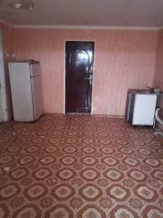 1/2 доля в праве на жилое помещение, площадь: 68,7 кв.м., кадастровый номер: 56:11:0703001:775
Адрес (местонахождение): Оренбургская область, Домбаровский район, п. Караганда, ул.Металлургов, дом № 13, кв. № 1