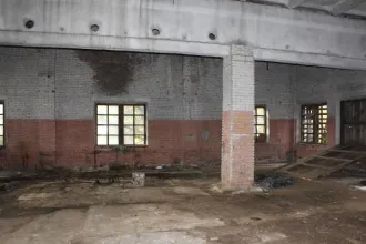 Шесть нежилых зданий общей площадью 1385,9 кв. м по адресу: Московская область, Спецлесхоз Учинский. Кадастровые номера: 50:13:0000000:20893, 50:13:0000000:20890, 50:13:0000000:20883, 50:13:0000000:20885, 50:13:0000000:20887, 50:13:0000000:20892. Общая площадь: 1385.9 кв. м. Количество этажей: 1…