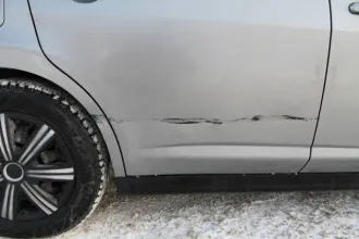 Nissan Tiida 2008 года, 110 л.с., АКПП. Автомобиль легковой Nissan Tiida 1.6, 2008 года выпуска, государственный регистрационный знак Е918ВМ154, VIN 3N1FCAC11UL445513.