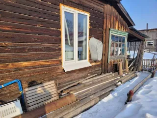 Доля дома 92,2 м² и доля участка 792 м², Свердловская обл. 1/2 доля дома и 1/2 доля земельного участка в Свердловской обл. еще 1/2 доля дома и 1/2 доля земельного участка в Свердловской обл. еще 1/2 доля в праве на жилое здание, площадь: 92,2кв.м., кадастровый номер: 66:27:1101027:240 и 1/2 доля в…