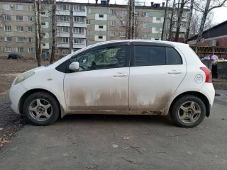 Toyota Vitz, 2005 года, 68 лс, 450000 км. Автомобили легковые: тойота витц, 2005 г.в., грз А430АМ79, совместная собственность супругов