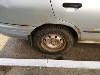 Nissan Sunny 1997 года, 105 лс, пробег 350000 км, АКПП. Седан, модель Sunny, VIN отсутствует, кузов FB14509346, госномер О068XT18.