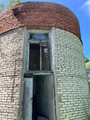 Канализационные насосные станции, здания общей площадью 390.6 кв.м в Хабаровском крае. Комплекс включает: Здание канализационной насосной станции №1, нежилое, 1-этажное, площадью 19.6 кв.м, кадастровый номер 27:21:0105014:47; Здание насосной станции перекачки, нежилое, 1-этажное, площадью 20 кв.м…