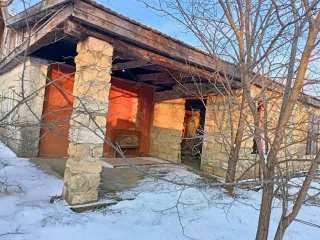 Дом 45,6 кв.м. и земельный участок 2300 кв.м., Ставропольский край, р-н Труновский, с Подлесное, ул Октябрьская, дом 103. Земельный участок, площадь 2300 кв.м., кадастровый (условный) номер: 26:05:010509:3, вид собственности: индивидуальная, и Здание, площадь 45.6 кв.м., назначение: Жилое…