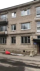 Встроенное нежилое помещение 139.7 кв.м на третьем этаже. Адрес: Ленинградская область, Выборгский район, г. Светогорск, ул. Рощинская, д. 2. Кадастровый номер помещения: 47:01:0000000:32392. Кадастровый номер здания: 47:02:0000000:403. Назначение: нежилое.