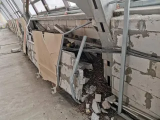 Нежилое помещение 1294,6 кв. м, г. Кемерово, пр. Кузнецкий, 33б, пом. 601, этаж 6, номер на поэтажном плане 601, адрес: Кемеровская область, г. Кемерово, пр. Кузнецкий, д. 33б, пом. 601, кадастровый номер 42:24:0501006:1215. Обременение: залог АО «Кемсоцинбанк».